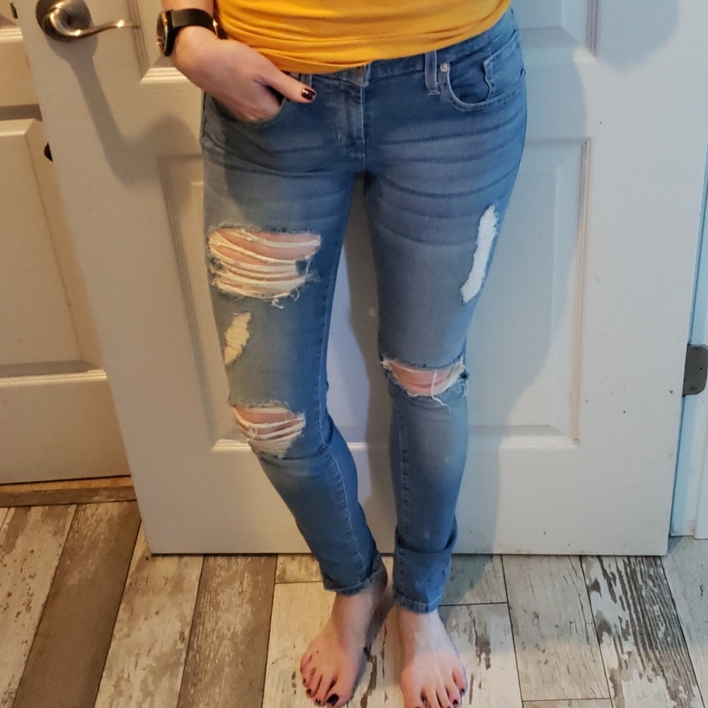 GUESS Jeans Sarah Skinny Midrise Distressed